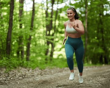 Long-leg running underwear lrunning through the forest