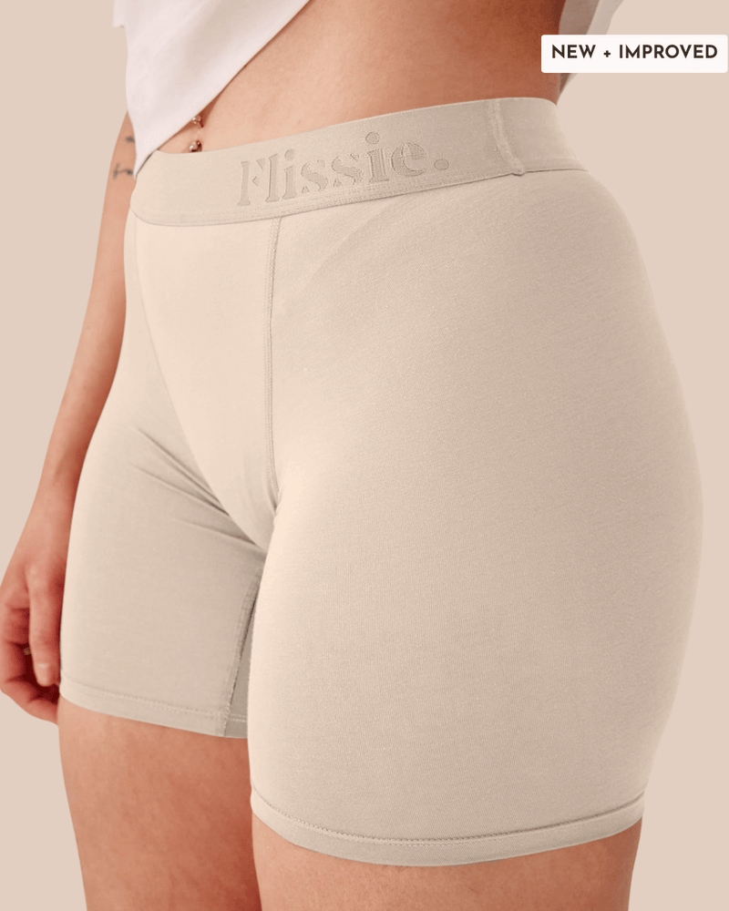 Flissie women's bamboo boxer shorts in Taupe White, 6" leg